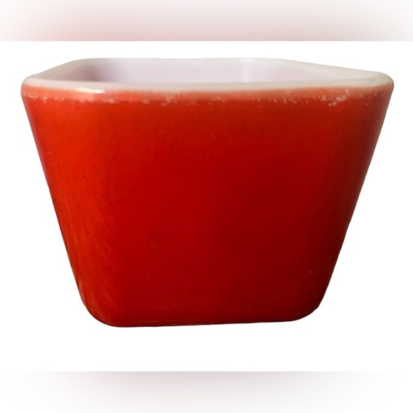 Vintage red pyrex 501-B with clear glass lid 501-C - Picture 5 of 10